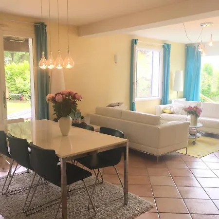 Villa Avec Piscine En Provence Dans Un Camping 5 Etoiles